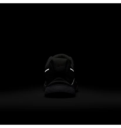 Кросівки жіночі Nike V5 Rnr White HQ7901-100