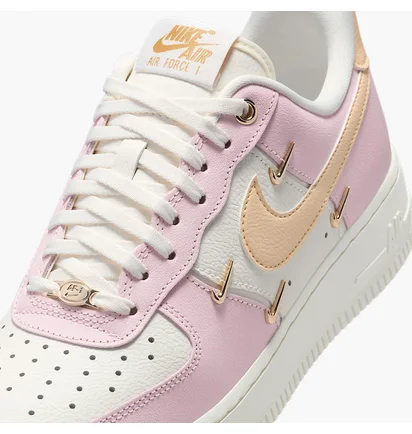 Кросівки жіночі Nike Wmns Air Force 1 07 Lx Pink/Beige IB2574-600