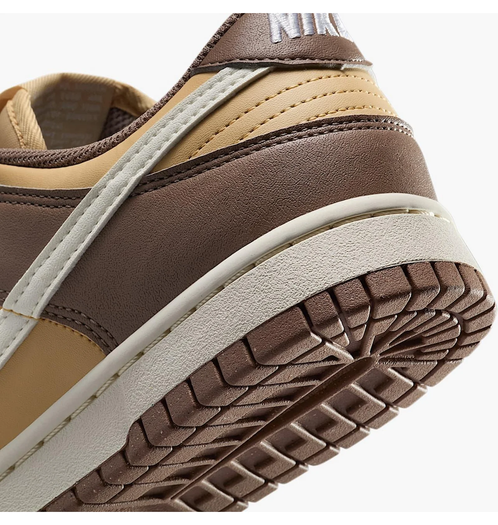 ᐉ Кросівки жіночі Nike Dunk Low Next Nature Beige/Brown DD1873