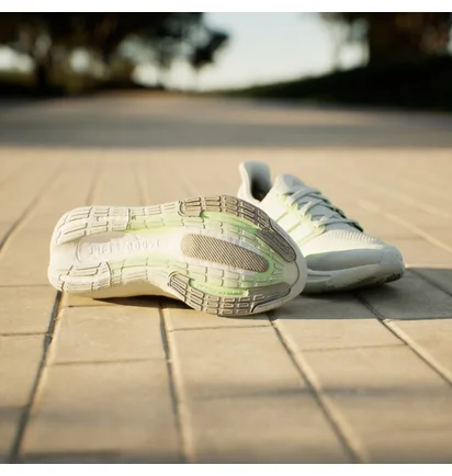 Кросівки жіночі Adidas Ultraboost Light Shoes White IE3338