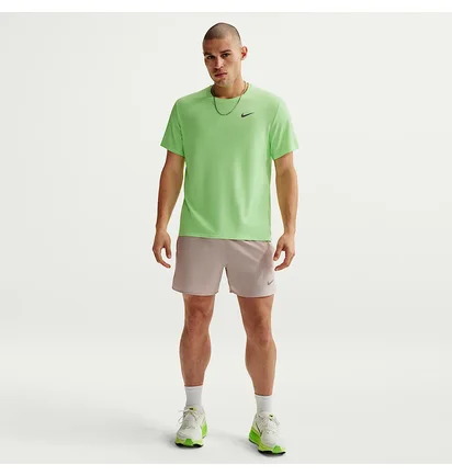 Футболка мужская Nike Df Uv Miller Ss Green DV9315-377