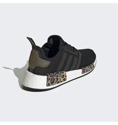 Кроссовки женские Adidas Nmd_R1 Shoes Black Gx2027