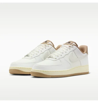 Кроссовки мужские Nike Air Force 1 07 Lv8 MenS Winterized Shoes White/Beige FZ5225-100
