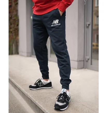 Штани чоловічі New Balance Nb Ess Stacked Logo Black MP03558ECL