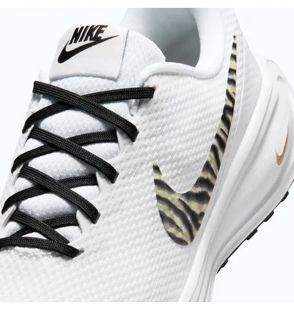 Кросівки жіночі Nike Revolution 8 White IQ0375-126