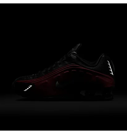 Кроссовки унисекс Nike Shox R4 Red AR3565-009