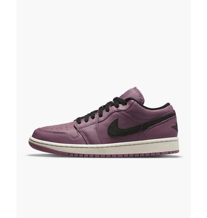 Кросівки жіночі Air Jordan 1 Low Se Violet DC7268-500