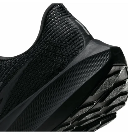 Кросівки чоловічі Nike Pegasus 40 Black DV3853-002