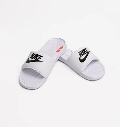 Тапочки жіночі Nike W Victori One Slide White CN9677-100