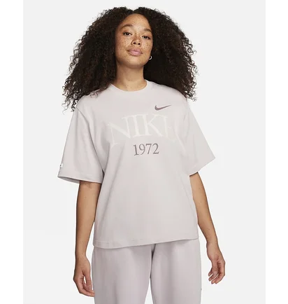 Футболка женская Nike T-Shirt Sportswear Classic Grey FQ6600-019