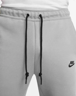 Штаны мужские Nike Tch Flc Jggr Grey FB8002-330