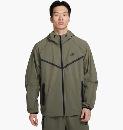 Куртка чоловіча Nike Tech Olive HM7151-223