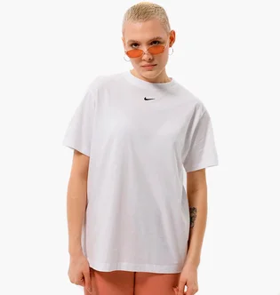 Футболка женская Nike T-Shirt W Nsw Essntl Tee Bf Lbr White DN5697-100