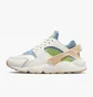 Кросівки жіночі Nike Air Huarache Se Sun Club White Dq0117-100