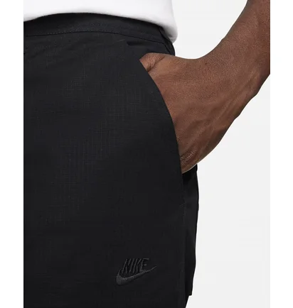 Штани чоловічі Nike Cargo Club Black FZ5765-010