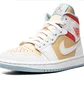 Кроссовки женские Air Jordan Wmns 1 Mid Se White/Beige CZ0774-200