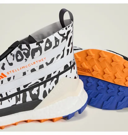 Ботинки унисекс Adidas By Stella Mccartney X Terrex Free Hiker Gore-Tex Shoes White/Black IF1791