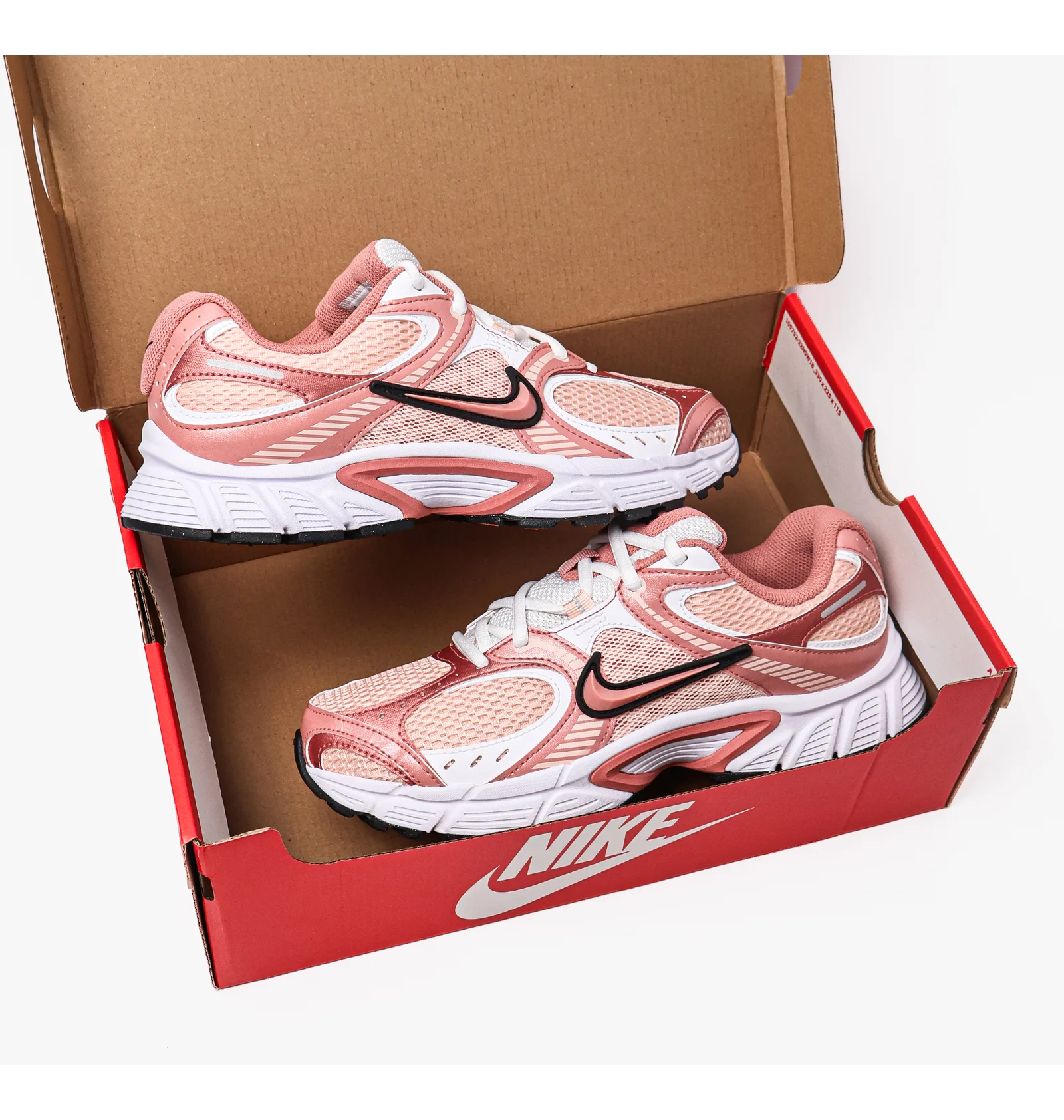 ᐉ Кросівки жіночі Nike V5 Rnr Peach IF2330-600 - придбати в