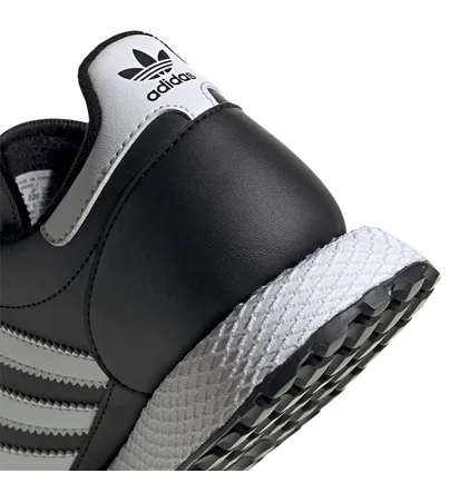 Кроссовки детские Adidas Forest Grove J Core Black White Eg8958