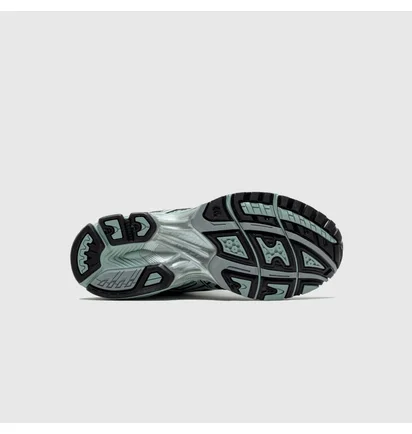 Кросівки чоловічі Asics Gel-Nimbus 10.1 Grey 1203A543-400