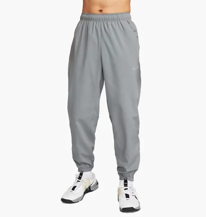 Штани чоловічі Nike Form MenS Dri-Fit Tapered Versatile Pants Grey FB7497-084