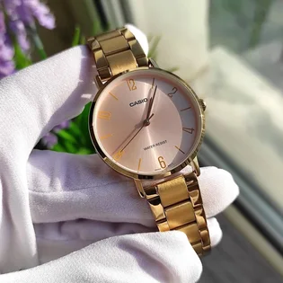 Годинник жіночий Casio LTP-VT01G-4B