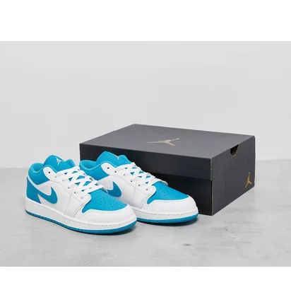 Кросівки дитячі Air Jordan Air 1 Low Junior White/Light Blue 553560-174