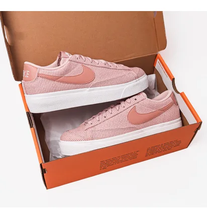 Кросівки жіночі Nike Blazer Low Platform Pink Dn0744-600