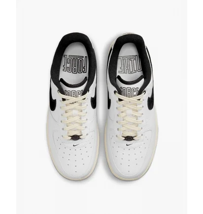 Кросівки жіночі Nike Air Force 1 07 Lx White Dr0148-101