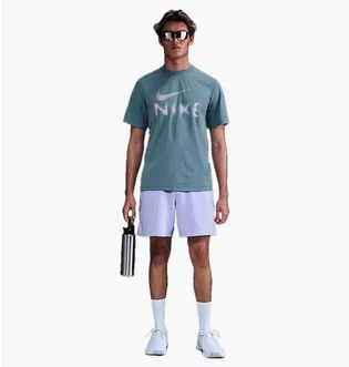 Футболка мужская Nike Hyverse T-Shirt Green HQ7987-006