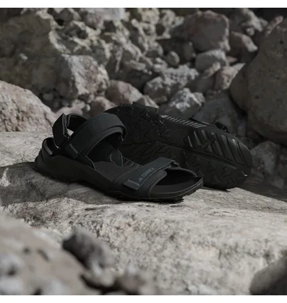 Сандали унисекс Adidas Terrex Hydroterra Black JQ2231