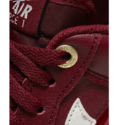 Кросівки жіночі Nike Air Force 1 07 Premium Red Dz5616-600