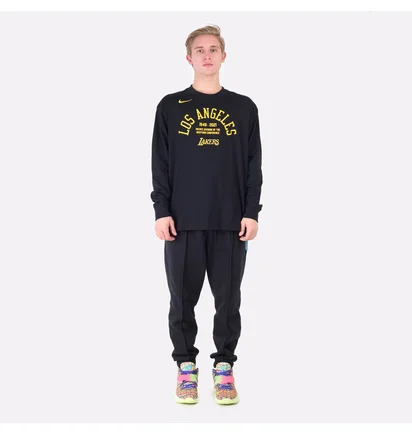 Лонгслів чоловічий Nike Nba Los Angeles Lakers Courtside Black DA5897-010