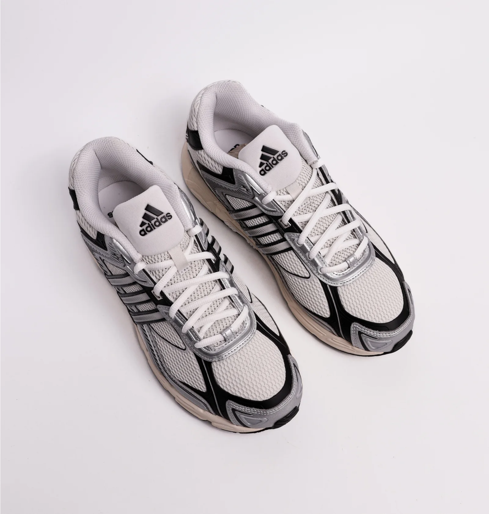 ᐉ Кросівки жіночі Adidas Response Cl White IG6226 - придбати в
