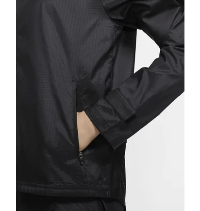 Куртка жіноча Nike Essential Black CU3217-010