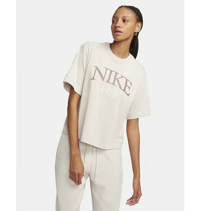 Футболка жіноча Nike Sportswear Classic T-Shirt Beige FQ6600-104