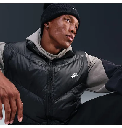 Жилетка мужская Nike Windrunner Black HV1480-010