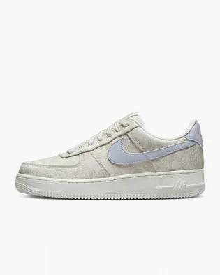 Кросівки жіночі Nike Air Force 1 07 Se Beige DR6402-900