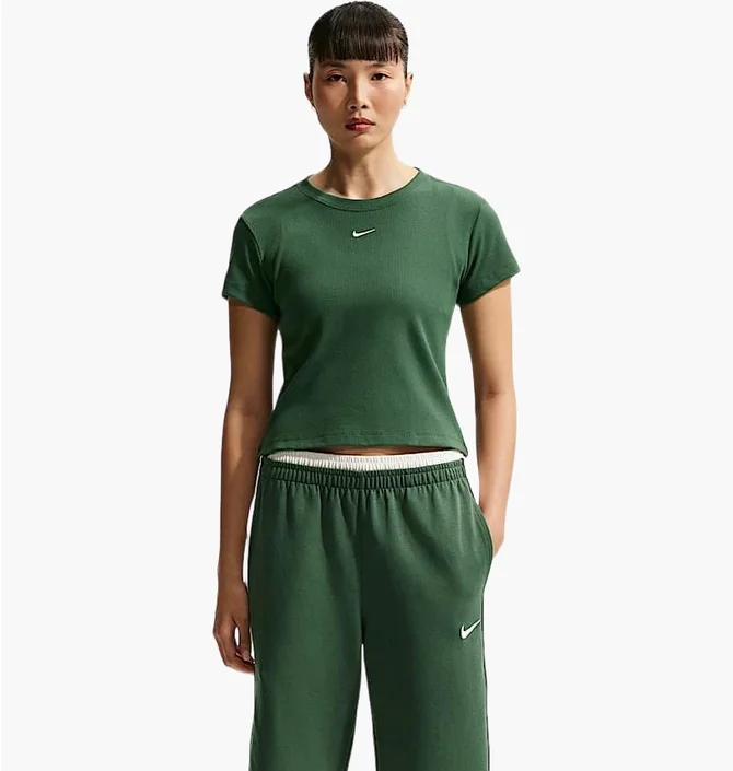 Футболка женская Nike Sportswear Tight Ribbed Short-Sleeve Green HV4994-323