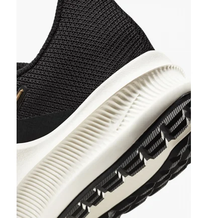 Кроссовки женские Nike Wmns Downshifter 11 Black CW3413-002