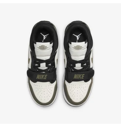 Кросівки дитячі Air Jordan Legacy 312 Low White/Olive CD9054-120