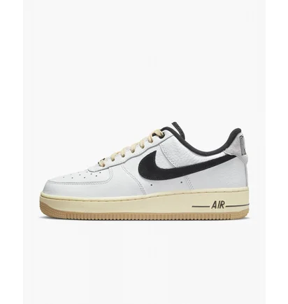 Кросівки жіночі Nike Air Force 1 07 Lx White Dr0148-101
