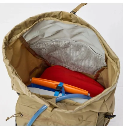 Рюкзак унисекс Fjallraven Abisko Beige 23200353.221