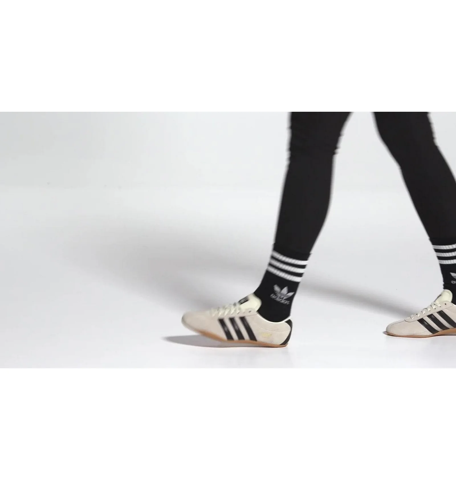 ᐉ Кросівки жіночі Adidas Tokyo Grey JI0182 - придбати в інтернет