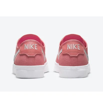 Кросівки унісекс Nike Sb Blazer Court Pink CV1658-602