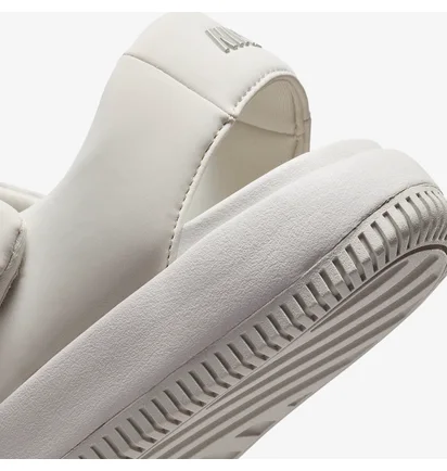 Сандалі жіночі Nike Calm White FJ6043-002