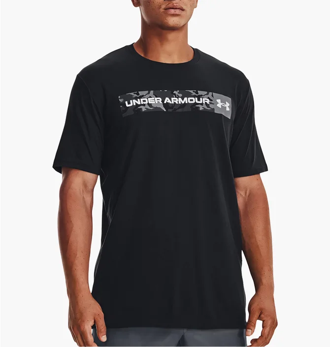 Футболка чоловіча Under Armour Camo Chest Stripe Ss-Blk Black 1376830-001