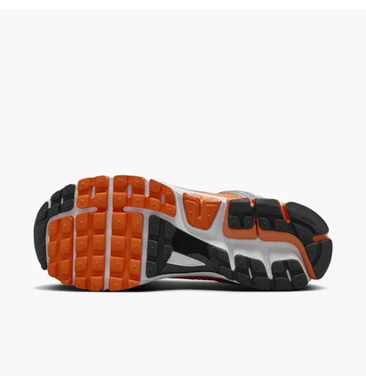 Кросівки чоловічі Nike Zoom Vomero 5 Grey FJ4151-002