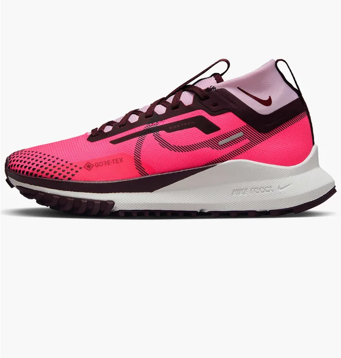 Кроссовки женские Nike Pegasus Trail 4 Gore-Tex Waterproof Trail Running Shoes Pink FN7769-600