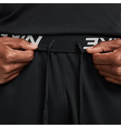Шорты мужские Nike Dri-Fit Totally Studio 72 9Inch Fitness Shorts Black FB7948-010